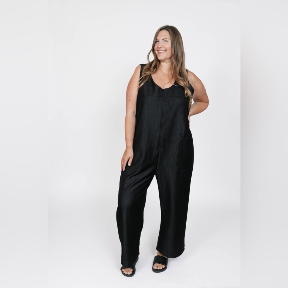 NWT MELANI DENIM ROMPER IN BLACK DENIM by Smash + Tess - Picture 2 of 11